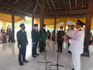 Pelantikan Pamong Kalurahan Argomulyo