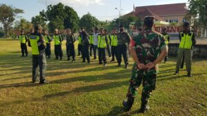SATLINMAS Argomulyo Gelar Latihan Fisik dan Kedisiplinan Bersama Babinsa Jelang Hari Jadi Kalurahan ke-79